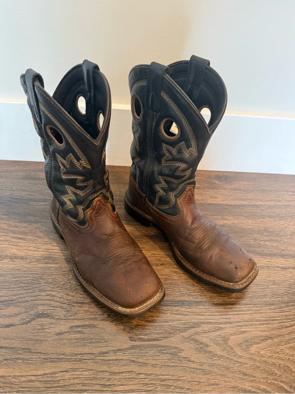 Big kid Cody James Brown Leather Western Pull-On Boots - Black Shaft